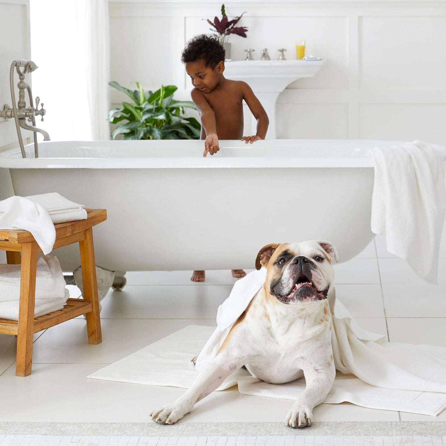 Ultra-Light Bath Sheets with Discount Promotions